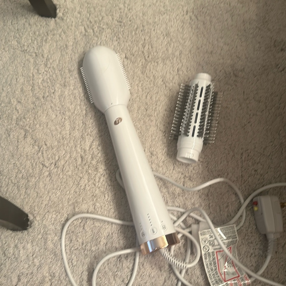 T3 AireBrush duo blow dry brush